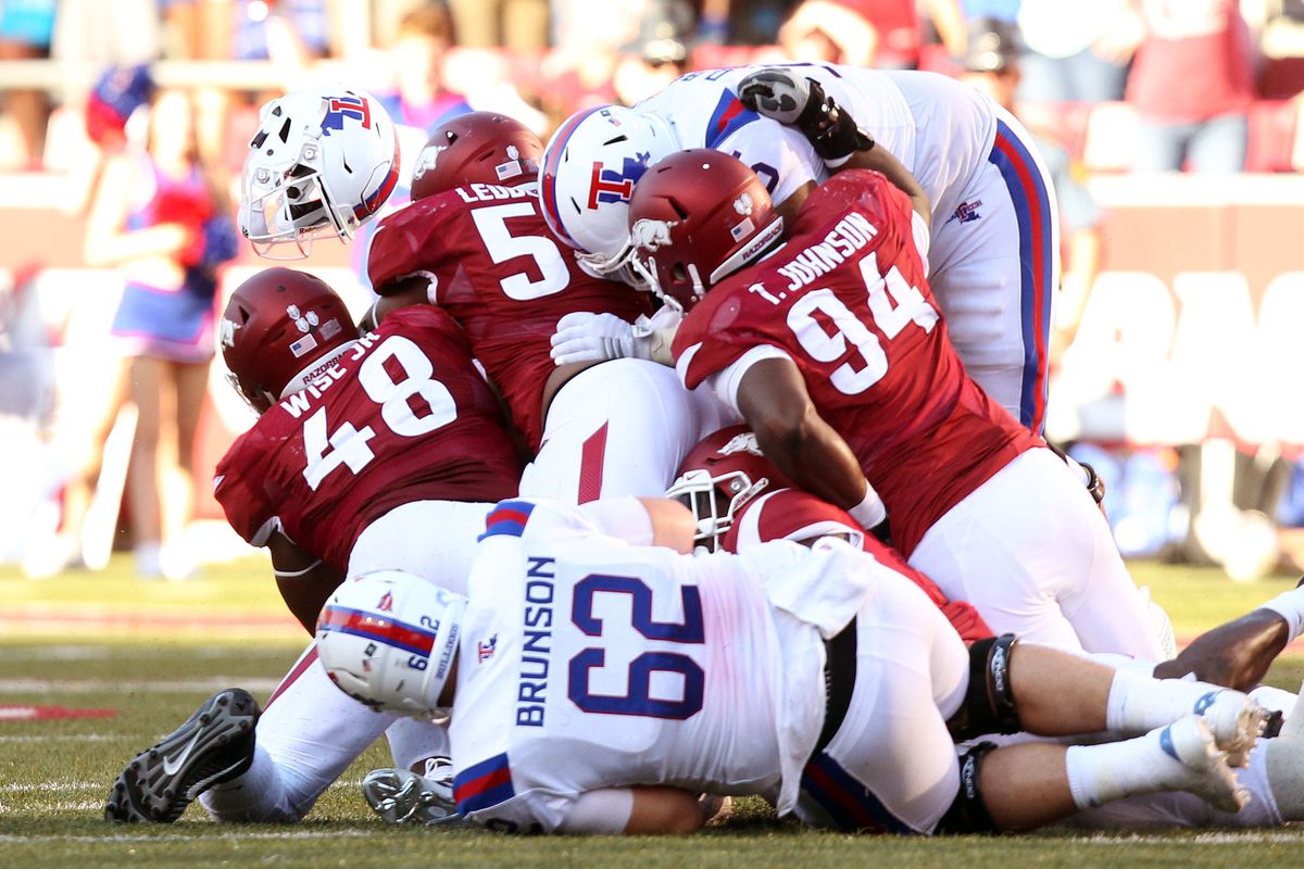 NCAA Football: Louisiana Tech at Arkansas