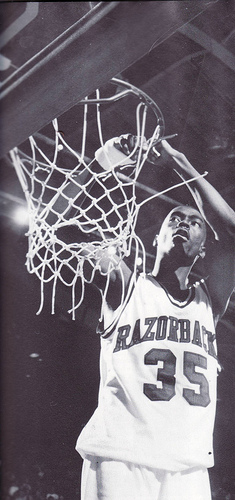 Photo from 1993-94 Razorback basketball media guide